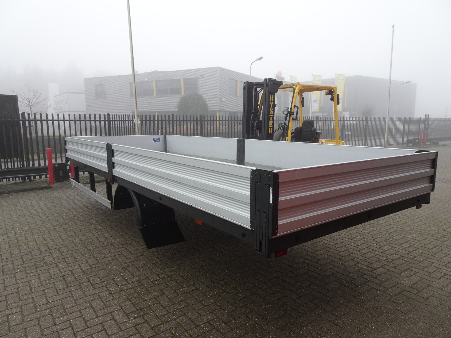 Iveco Daily 70 C 21 3.0 6100 scattolini openlaadbak montage, Auto's, Automaat, Achterwielaandrijving, Gebruikt, Euro 6