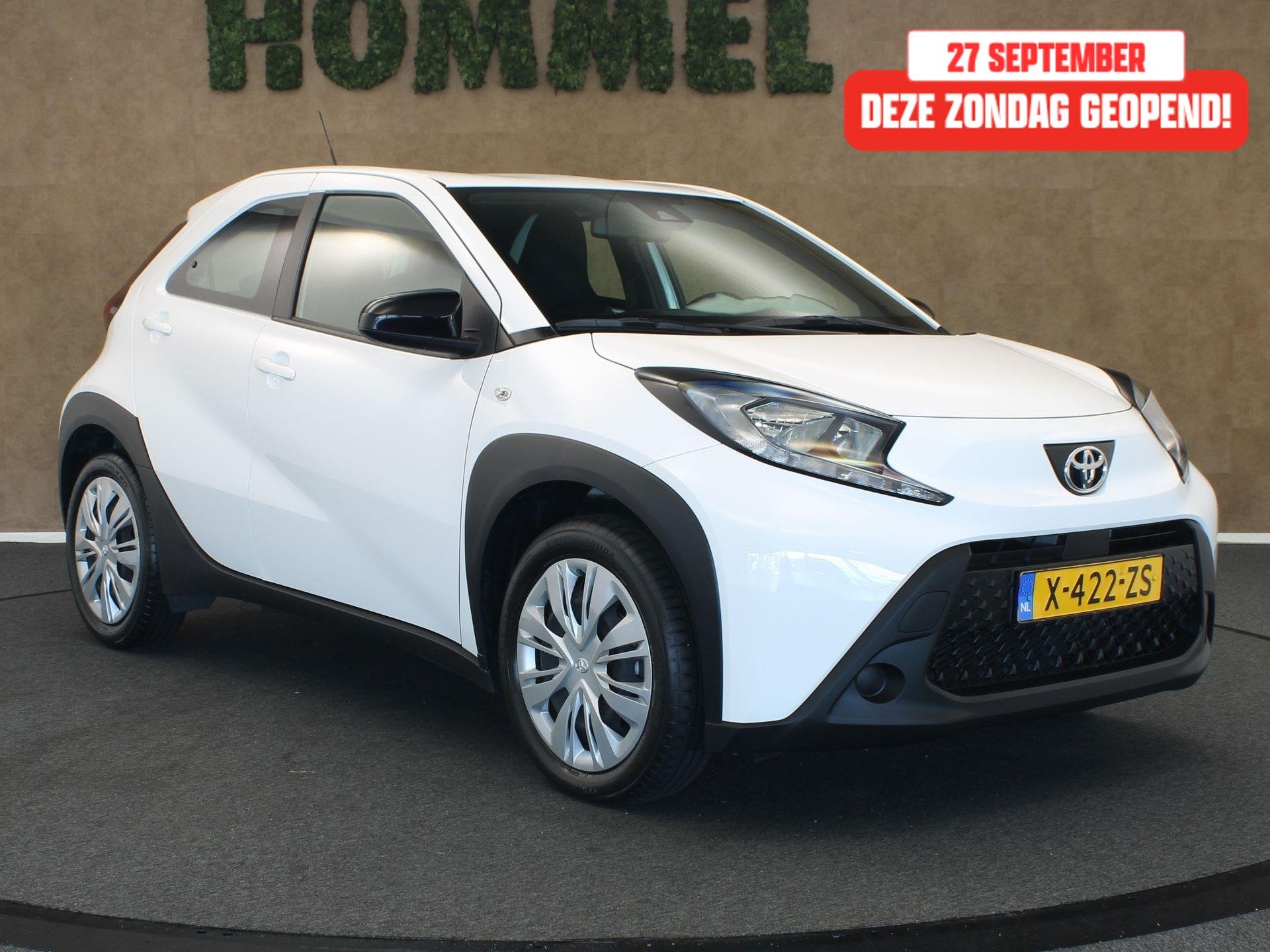 Toyota Aygo X 1.0 VVT-i MT Play - ORIGINEEL NEDERLANDSE AUTO, Auto's, Stof, Gebruikt, 920 kg, 4 stoelen