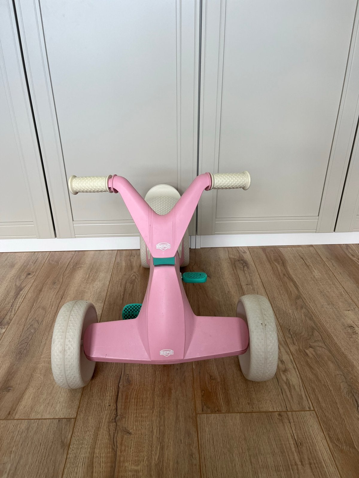 Roze loopfiets voor meisje - Zo goed als nieuw, Ophalen, Zo goed als nieuw, Loopfiets