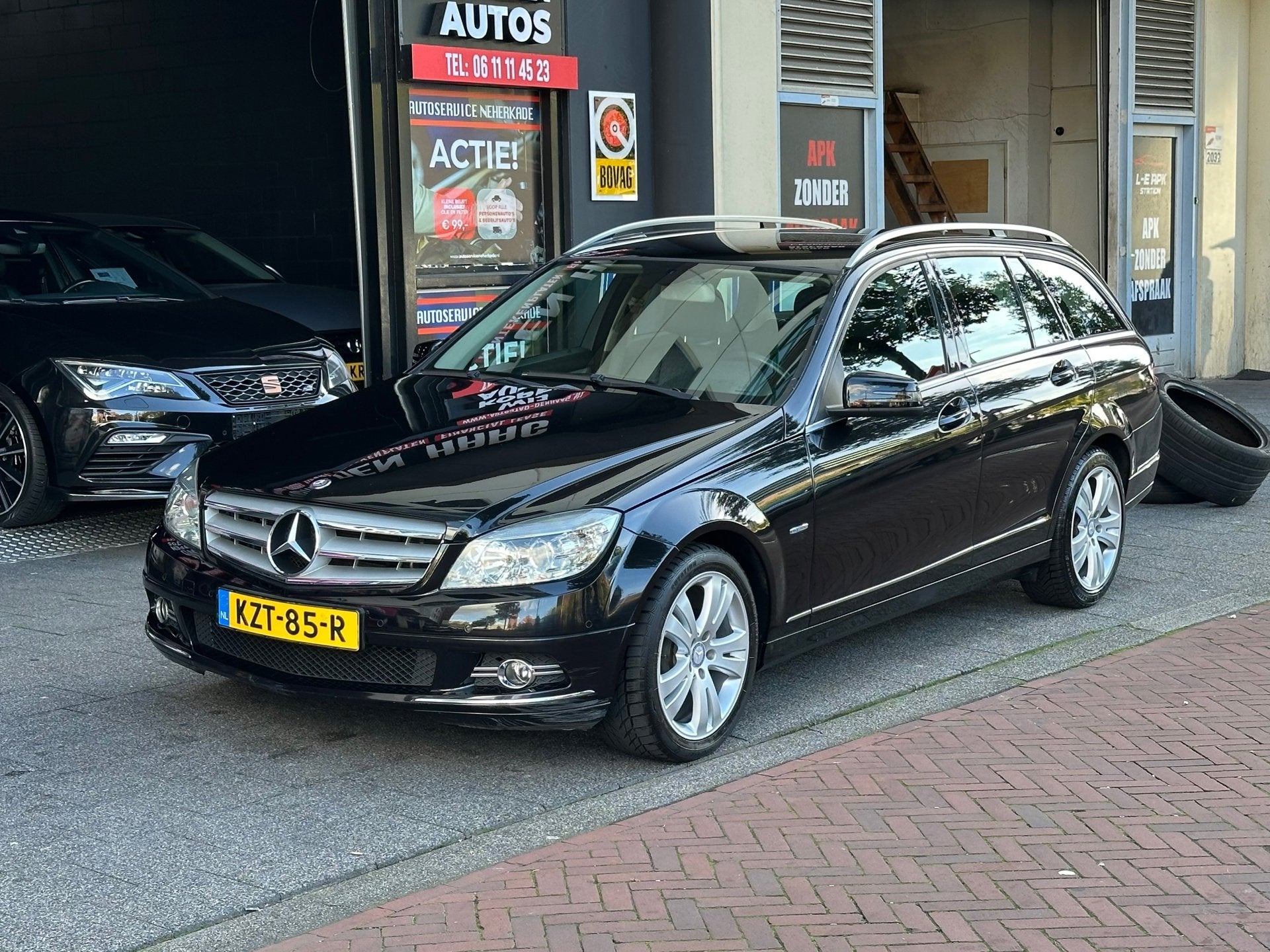 Mercedes-Benz C-klasse Estate 180 CGI Avantgarde Automaaat N, Auto's, Automaat, Euro 5, Achterwielaandrijving, Zwart
