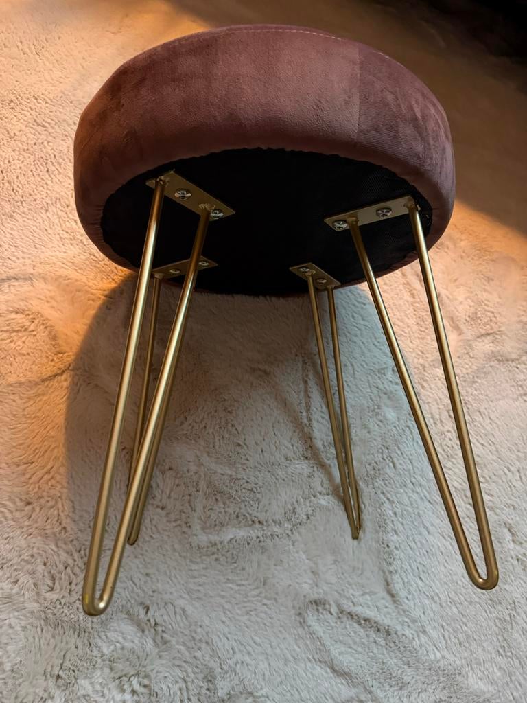 Roze fluwelen poef met gouden hairpin poten, Ophalen, Minder dan 50 cm, Rond, Zo goed als nieuw