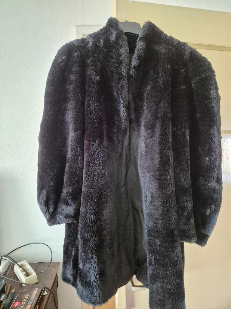 Black vintage faux fur coat, Kleding | Dames, Maat 38/40 (M), Verzenden, Zwart, Zo goed als nieuw