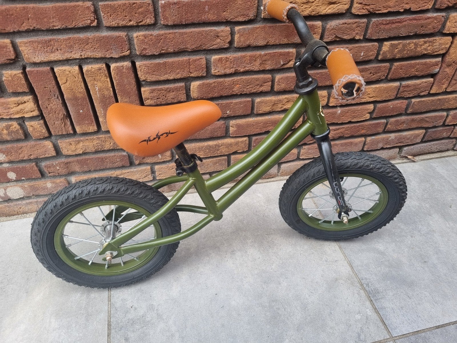 Loopfiets groen , goede staat, Fietsen en Brommers, Fietsen | Kinderfietsjes, Ophalen, Zo goed als nieuw, Minder dan 16 inch