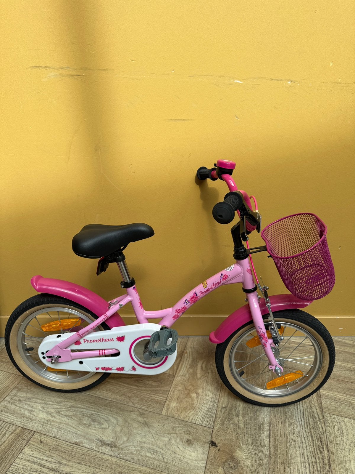 Roze kinderfiets 14 inch, in goede staat, Ophalen, Gebruikt, Terugtraprem, Minder dan 16 inch