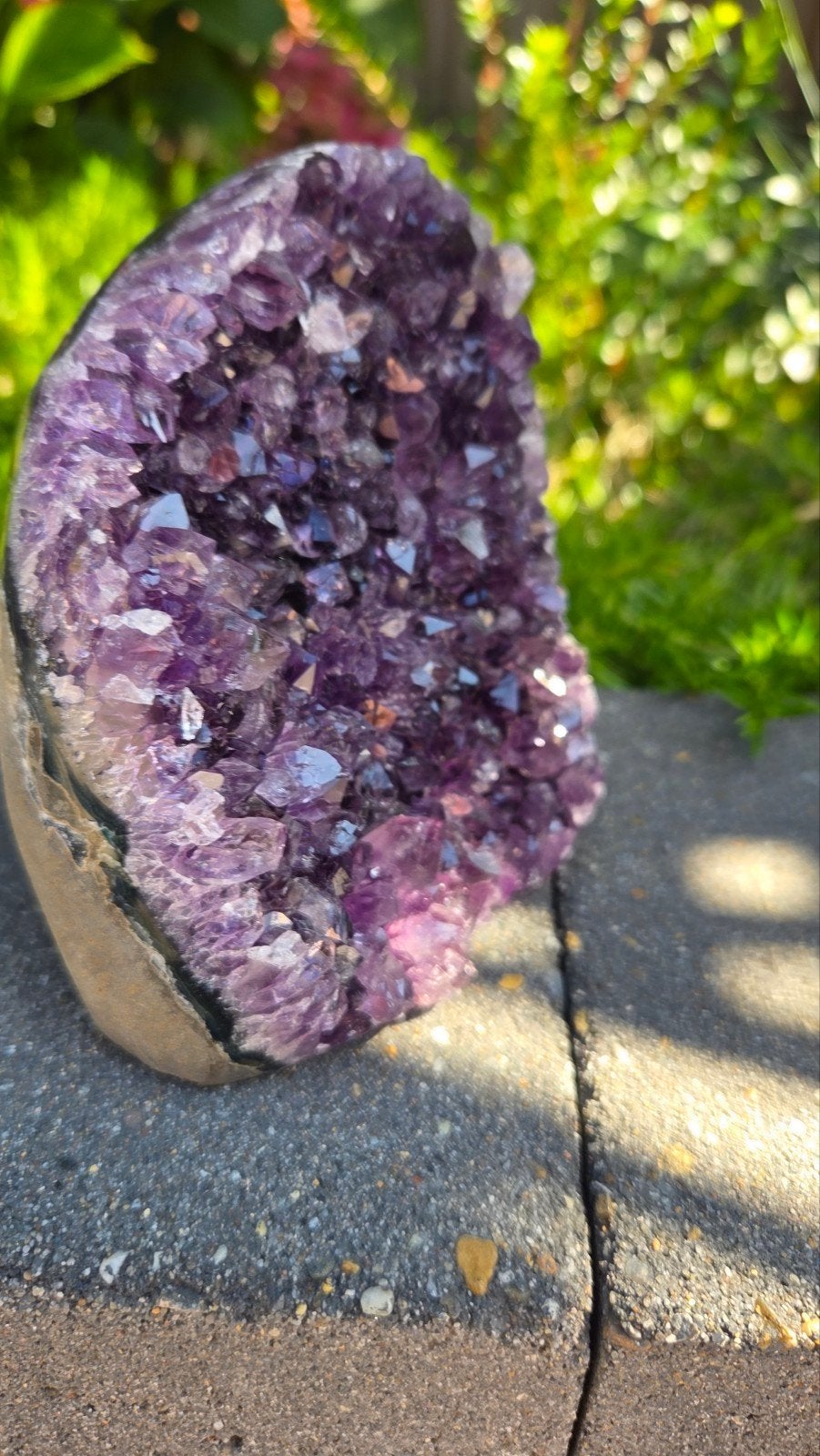 Uruguay Amethist Geode - 1 kg, 11 cm hoog, Ophalen of Verzenden