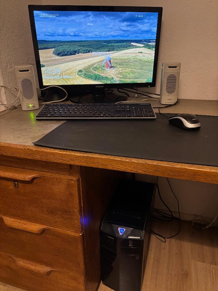 Desktop  te koop, Gebruikt, 8 GB, Medion, 1024 GB