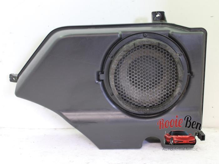 Subwoofer van een Dodge Nitro, Gebruikt, -, -, Ophalen of Verzenden