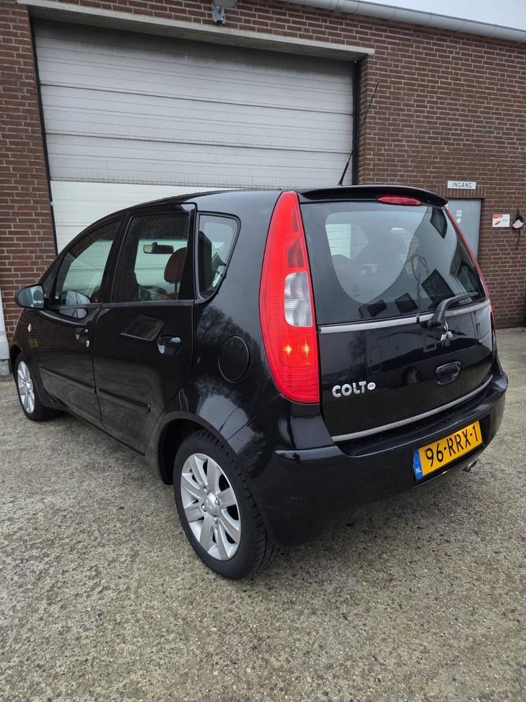 Mitsubishi 2006 nieuwe apk 13.12v airco, Auto's, 945 kg, Stof, 31 €/maand, 95 pk