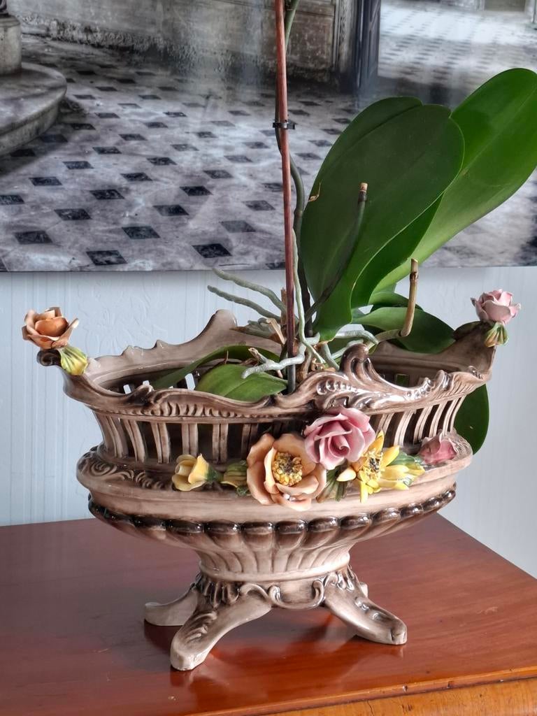 Prachtige Capodimonte bloempot of Jardiniere, Ophalen of Verzenden