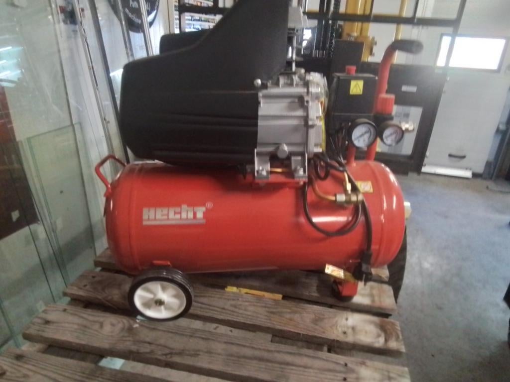 Hecht Compressor - Mobiel en Krachtig, Gebruikt, 6 tot 10 bar, Ophalen of Verzenden, 25 tot 100 liter