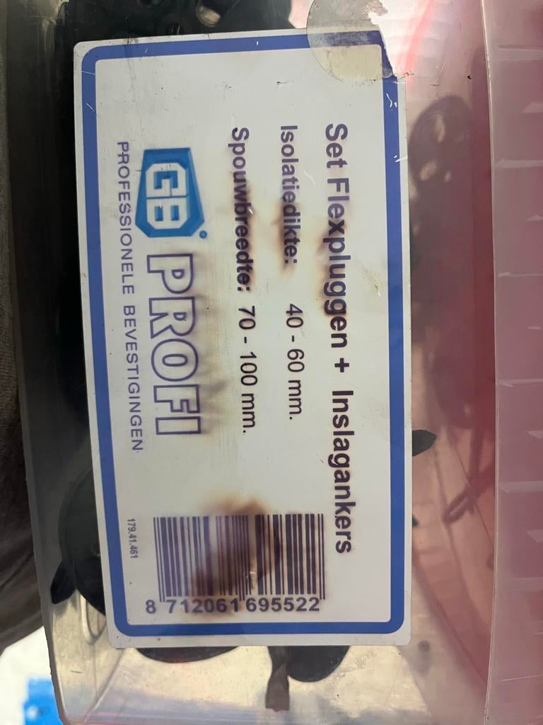 Flexpluggen + Inslagankers Set isolatiepluggen, Ophalen, 50 tot 100 mm, Nieuw, Pluggen