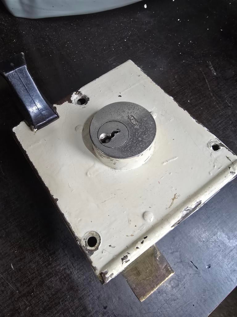 Antiek Lips buitendeurslot (binnenzijde) €20, Antiek en Kunst, Ophalen of Verzenden