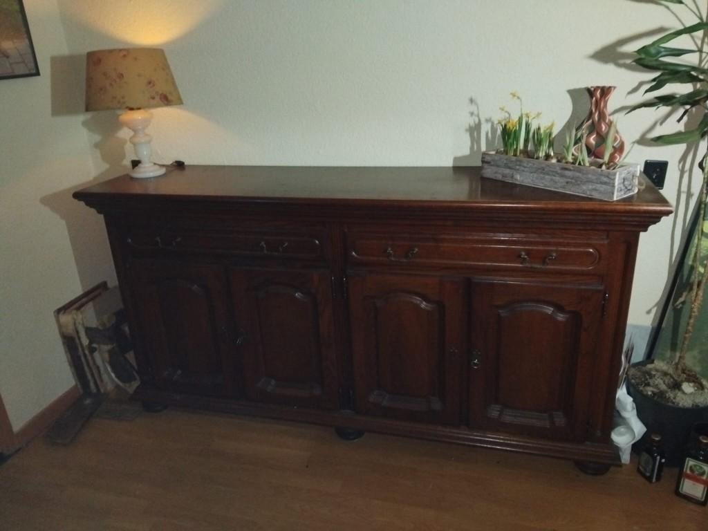 Eikenhouten Dressoir, Ophalen