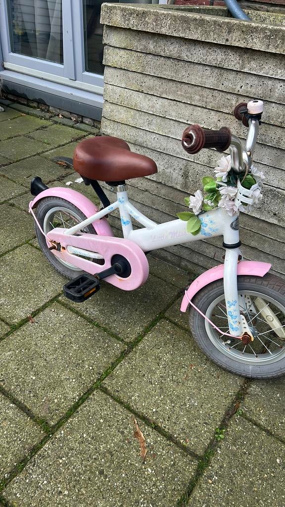 Kinderfiets wit/roze 12 inch, Ophalen, Gebruikt, Minder dan 16 inch