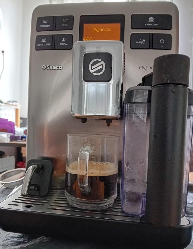 Saeco koffiemachine, Witgoed en Apparatuur, Koffiezetapparaten, Ophalen, Gebruikt, Koffiemachine, 4 tot 10 kopjes