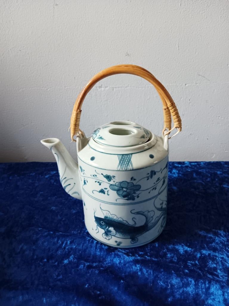 Chinese theepot met koi karpers, Ophalen of Verzenden