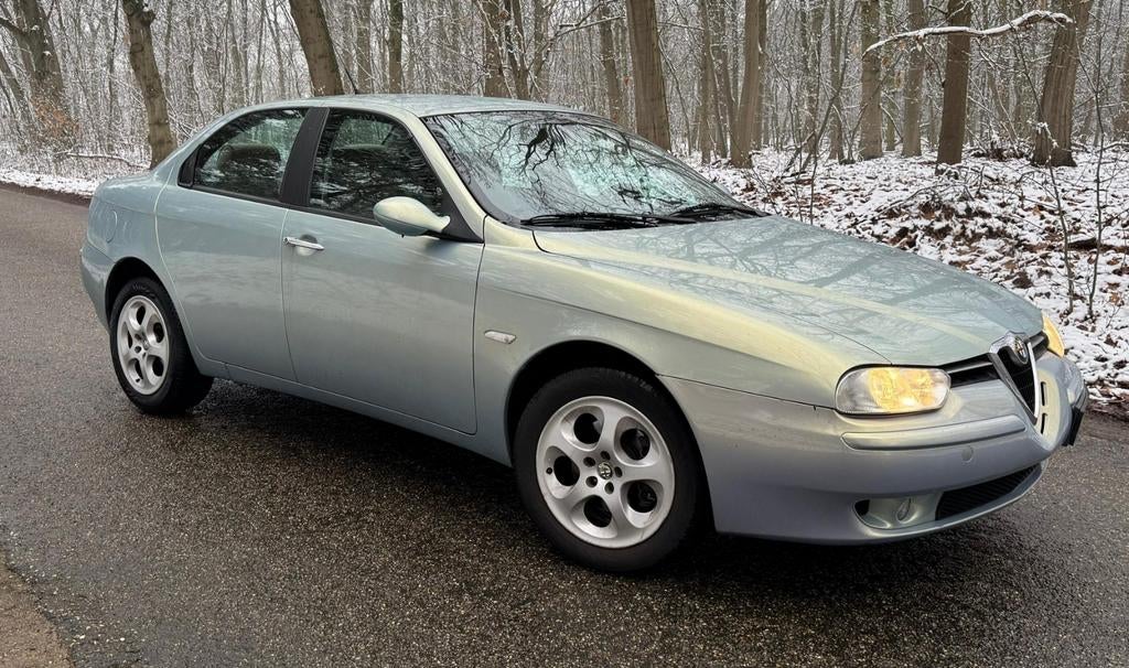 Alfa Romeo 156 2.0 JTS Selespeed 2002 Azurro Nuvola NAP APK, Auto's, Alfa Romeo, Beige, Blauw, Origineel Nederlands, Bedrijf