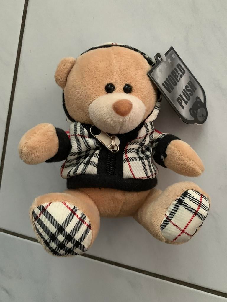 Knuffel beer stoer valentijn, Ophalen of Verzenden, Zo goed als nieuw, Stoffen beer, Overige merken
