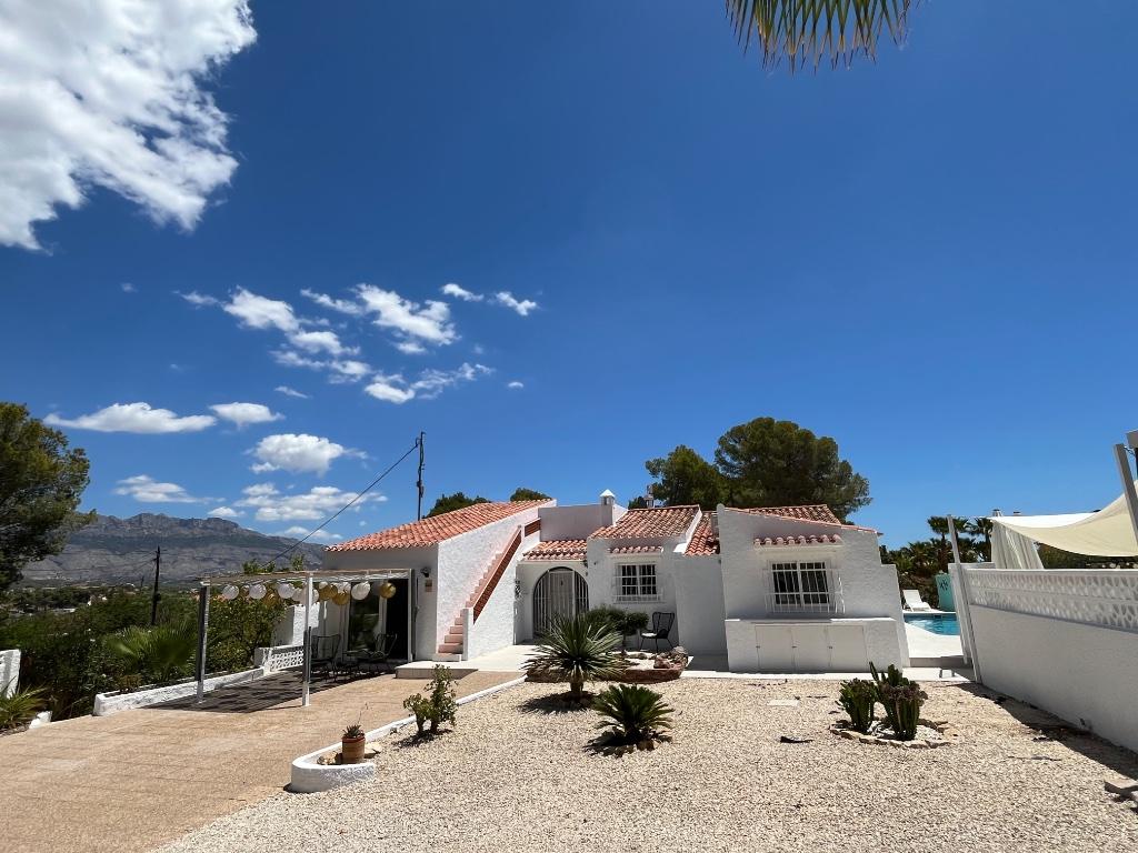 6 p.(3 sk) luxe villa Costa Blanca noord met verw. zwembad, Vakantie, Vakantiehuizen | Spanje, Costa Blanca, Open haard, Overige