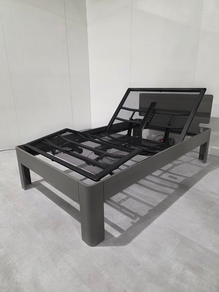 Showroom Auping Auronde 120x210 Electrisch M2, Verstelbaar, Tweepersoons, Ophalen of Verzenden, Zo goed als nieuw