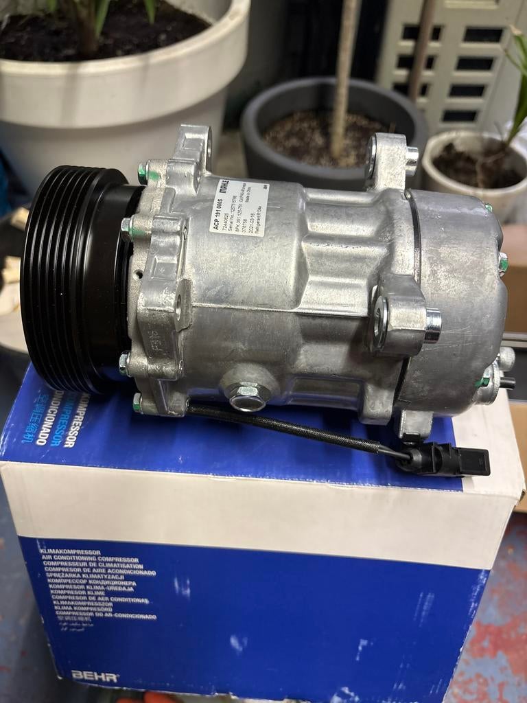 Airco compressor VW Golf 2003 - Nieuw in doos, Ophalen of Verzenden, Nieuw, Volkswagen