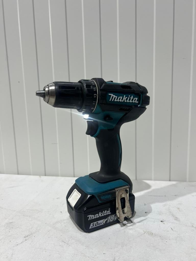 Makita DDF482 18V Boormachine + 3.0Ah accu, Ophalen of Verzenden, Zo goed als nieuw, 600 watt of meer, Boormachine