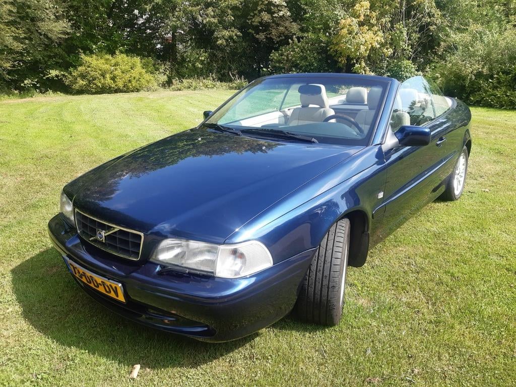 Volvo C70 2.4 T Cabrio AUT 1999 Blauw, Auto's, Volvo, Automaat, Beige, Alcantara, Origineel Nederlands