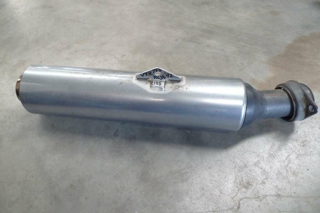 Uitlaatdemper Honda vfr750 rc36 '92, Motoren, Onderdelen | Honda, Ophalen, Gebruikt