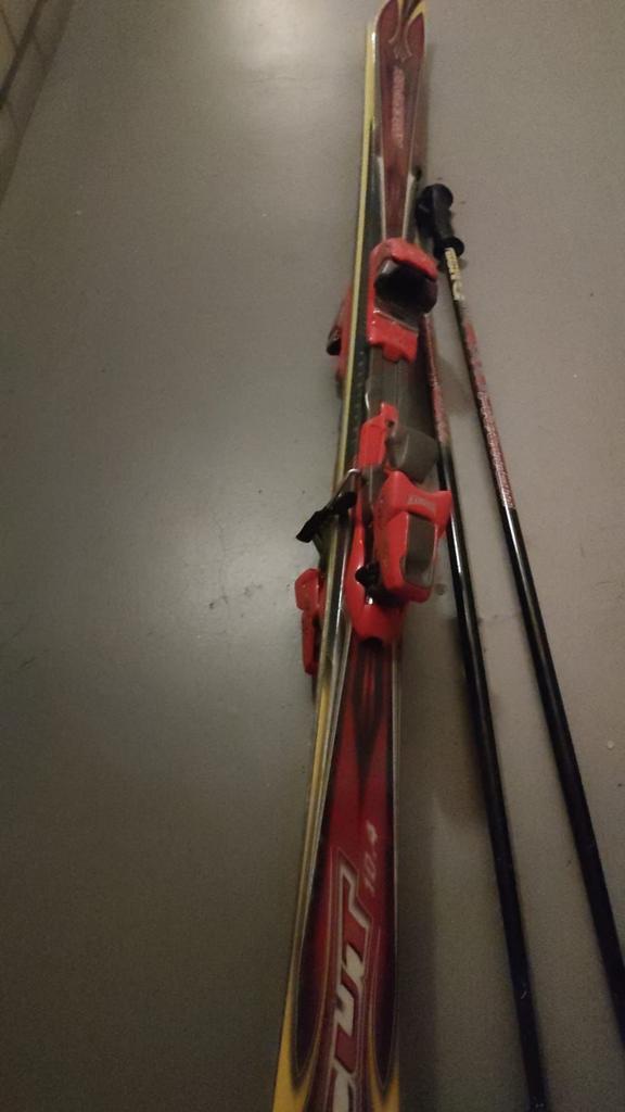 Ski stokken, Stokken, 100 tot 140 cm, Zo goed als nieuw, Ophalen