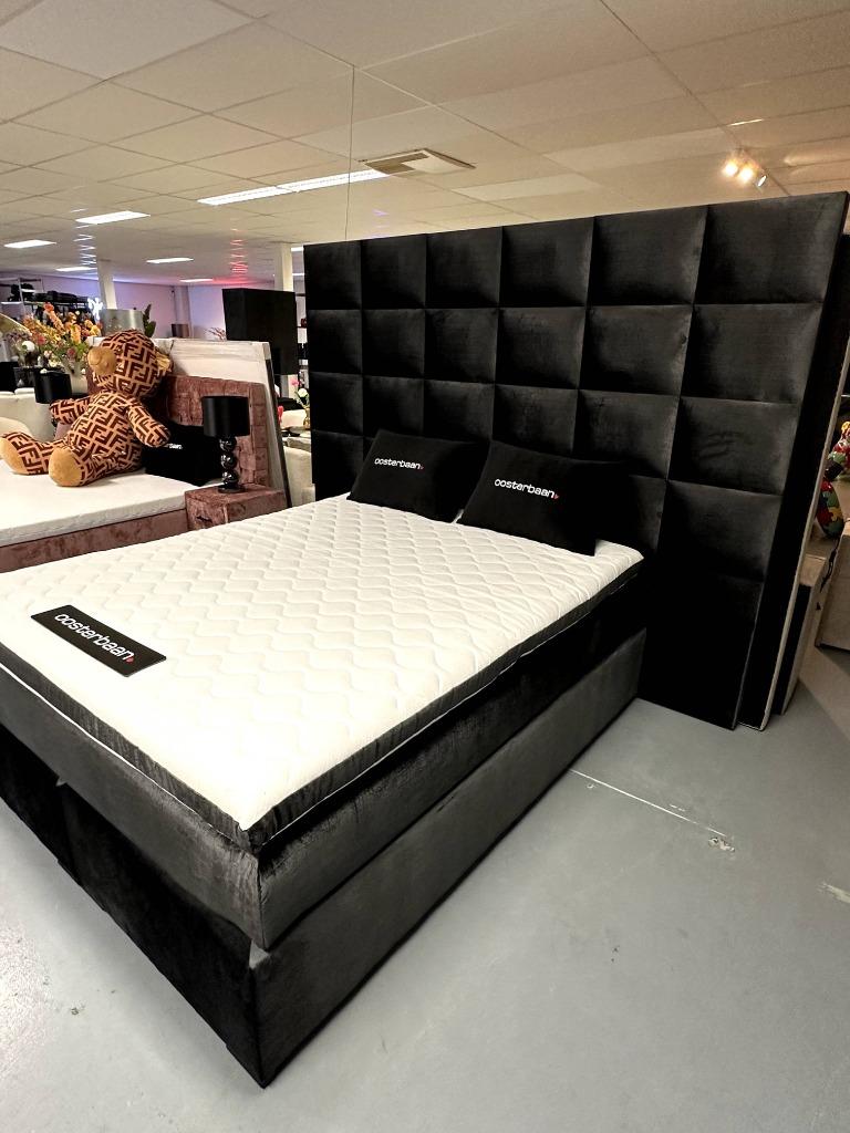 Luxe Velvet Croco Boxspring Cava 160x200cm Grijs NIEUW UNIEK, Info@oosterbaanwonen.nl, Venus 31 8448 CE Heerenveen, 200 cm, Grijs