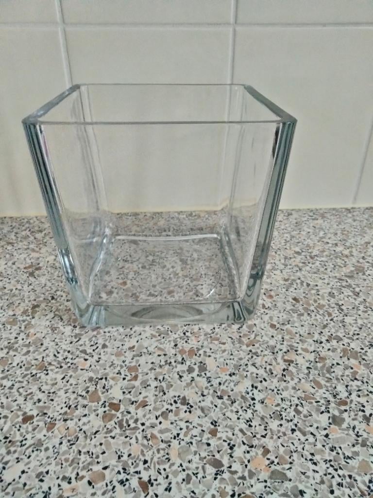 Glazen vaas, bloempot,accubak. Kubusvorm.Displaybak., Ophalen, Overige kleuren, Minder dan 50 cm, Glas