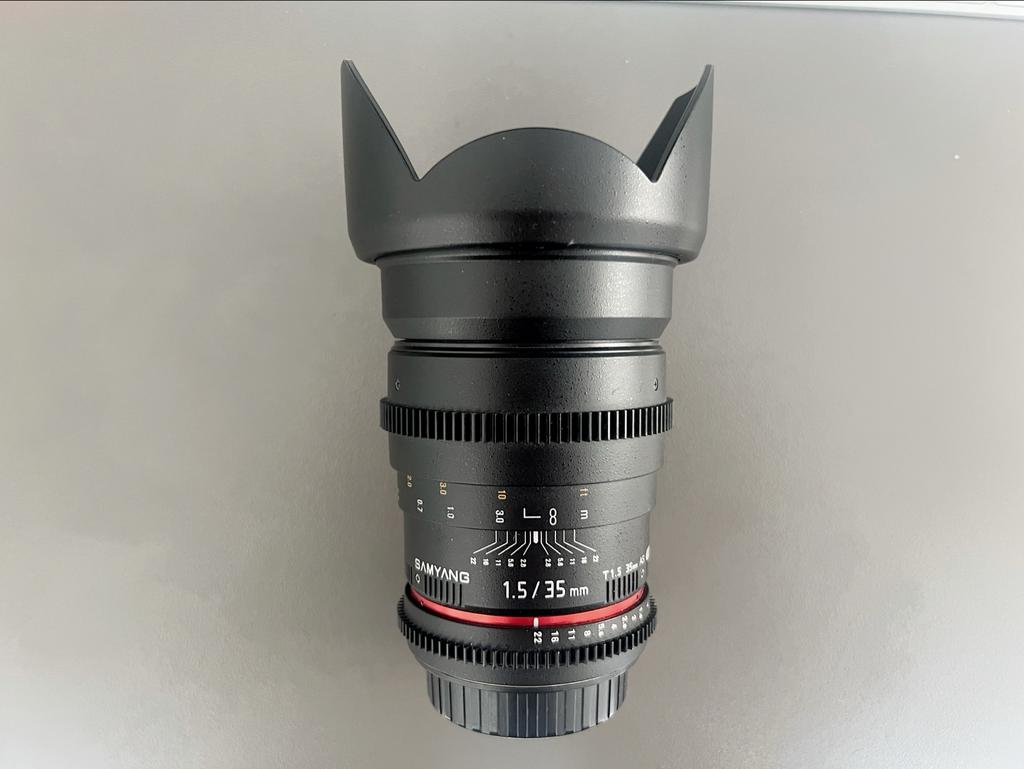 Samyang 35mm T1.5 AS UMC Cine Lens EF Canon, Ophalen of Verzenden, Zo goed als nieuw, Standaardlens