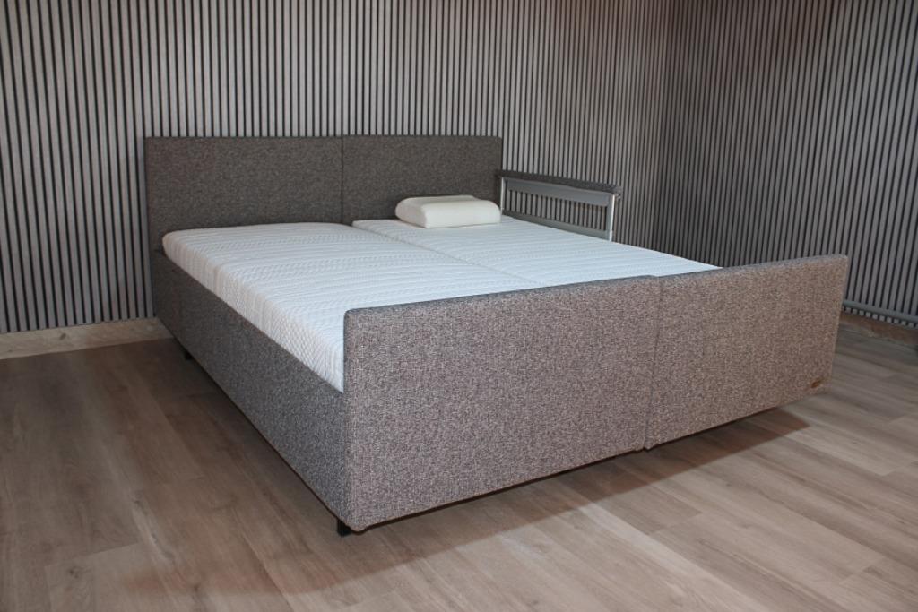 verpleegbedden, hooglaagbedden, zorgbedden met garantie!, Drs. W. van Royenstraat 1b, Verzenden, Zo goed als nieuw, Leefcomfort BV