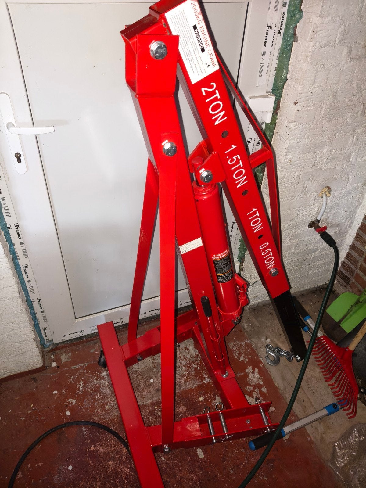 Crane gebruikt 1 keer. max 2Ton, Ophalen, Zo goed als nieuw, Hydraulisch, Garagekrik