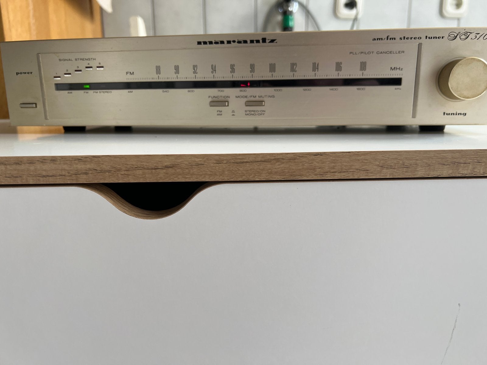 Marantz ST310 Tuner - Vintage AM/FM Stereo Ontvanger, Ophalen, Gebruikt, Analoog