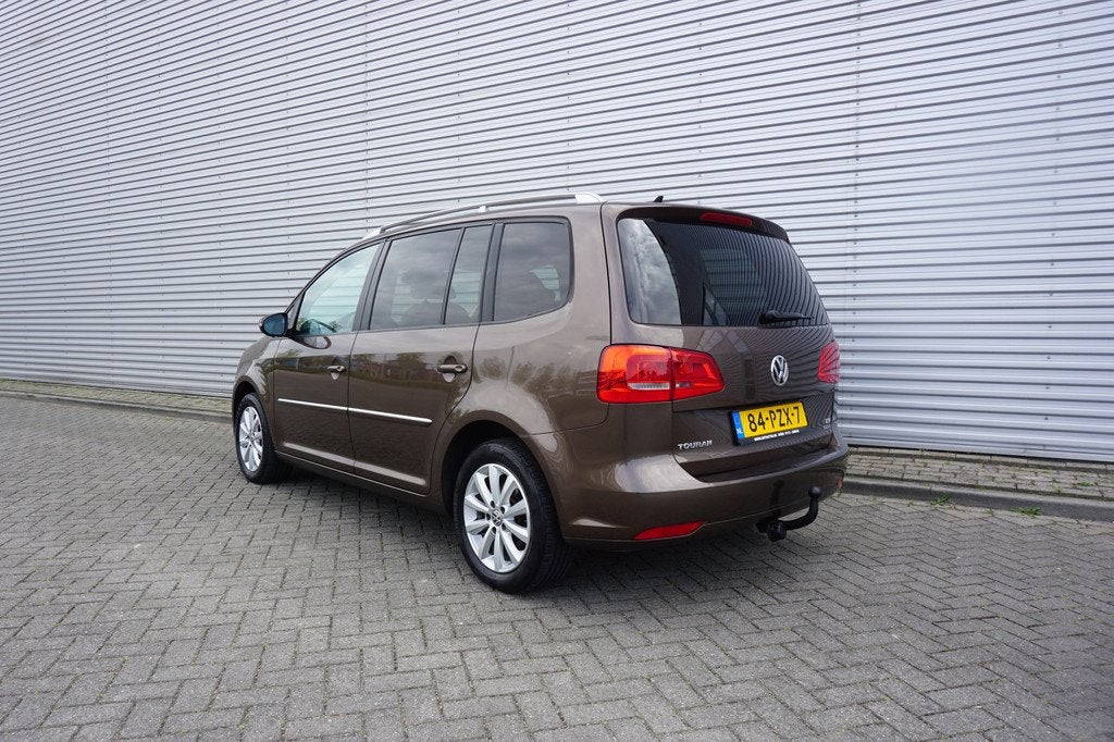 Volkswagen Touran 1.2 TSI Highline BlueMotion Airco / Navi /, Auto's, Volkswagen, Euro 5, Gebruikt, 4 cilinders, Bruin