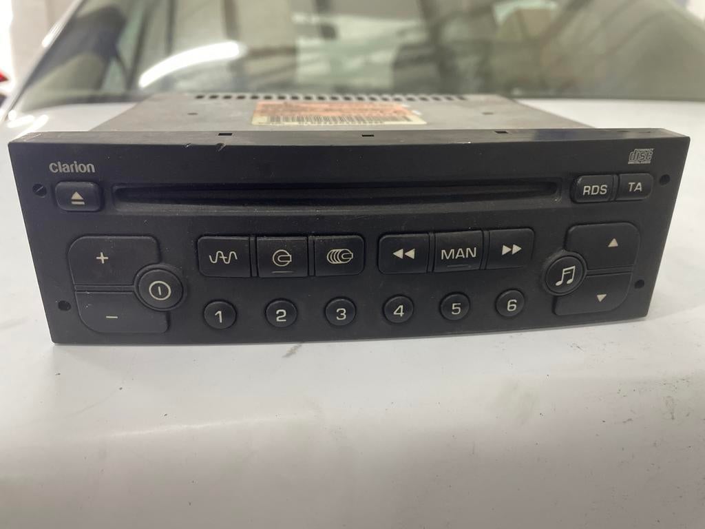 Clarion Autoradio CD Speler - Gebruikt, Ophalen of Verzenden, Gebruikt