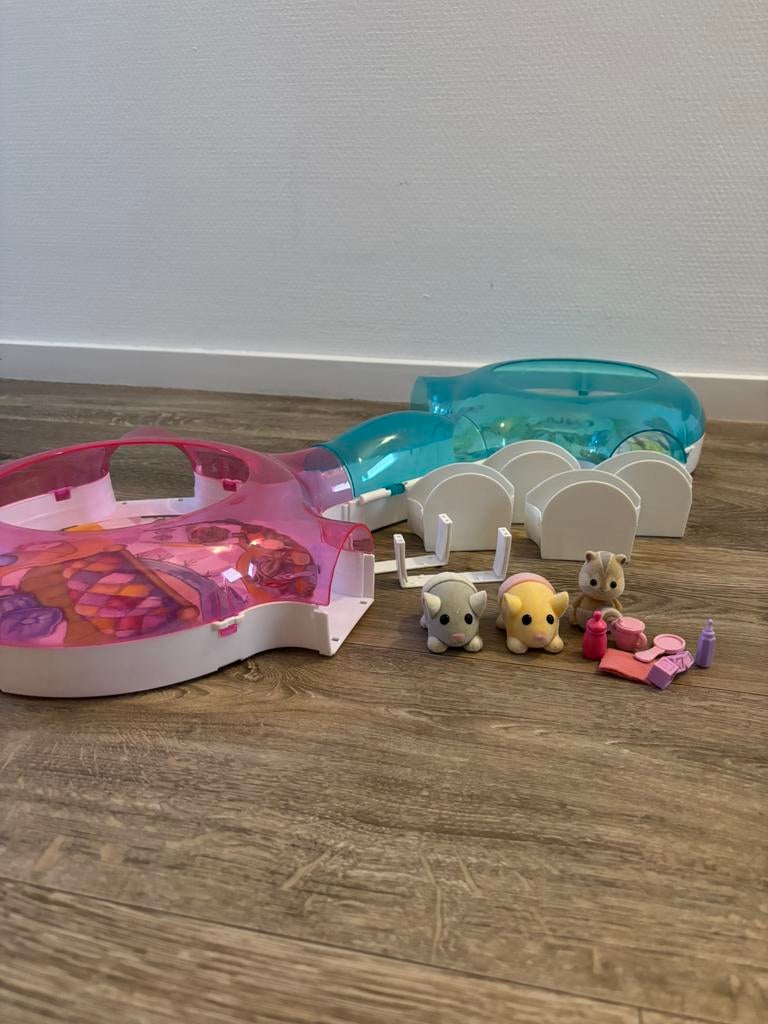 Zhu Zhu Pets speelset + dieren & accessoires, Ophalen of Verzenden, Zo goed als nieuw, Jongen of Meisje
