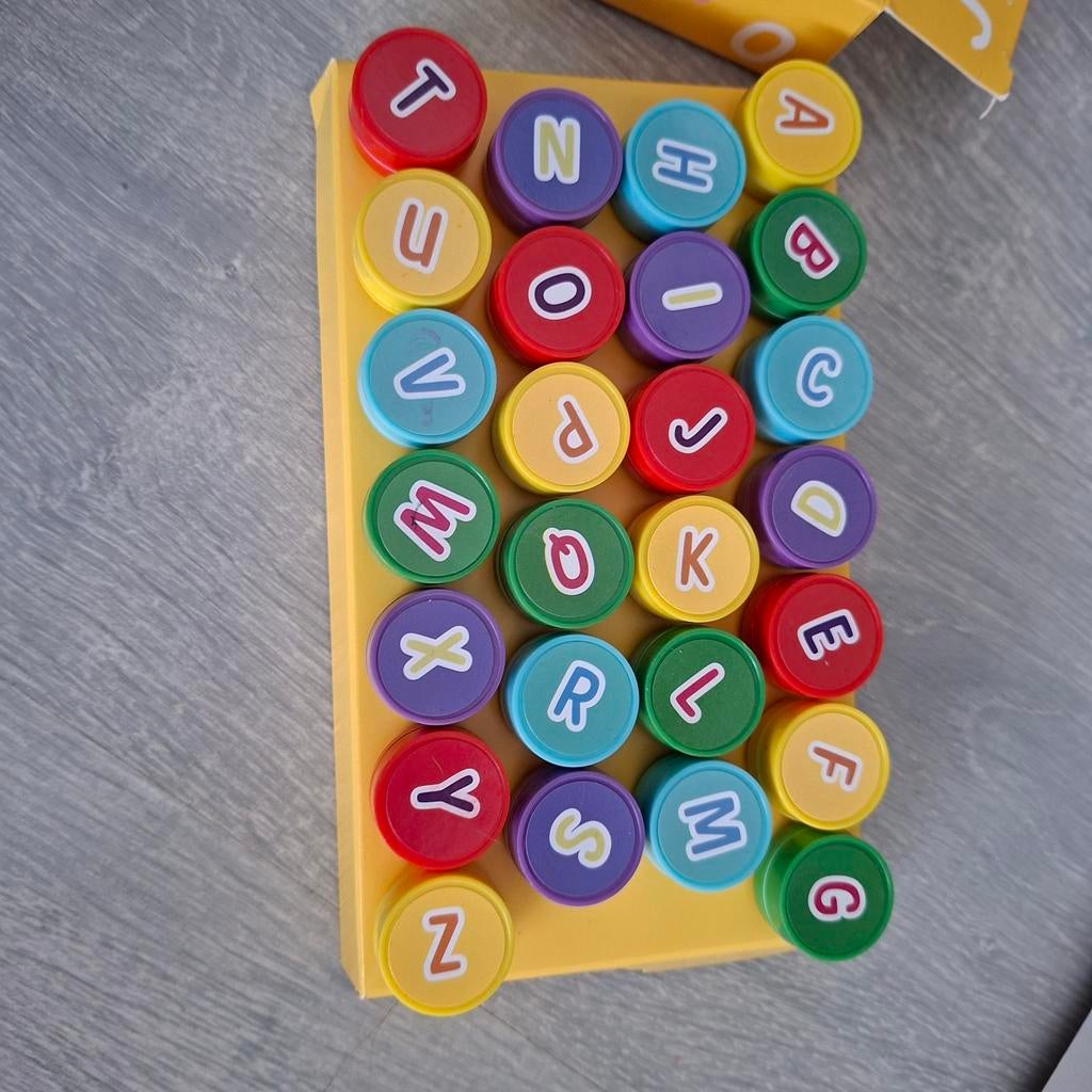 Stempel set a tot z, Ophalen