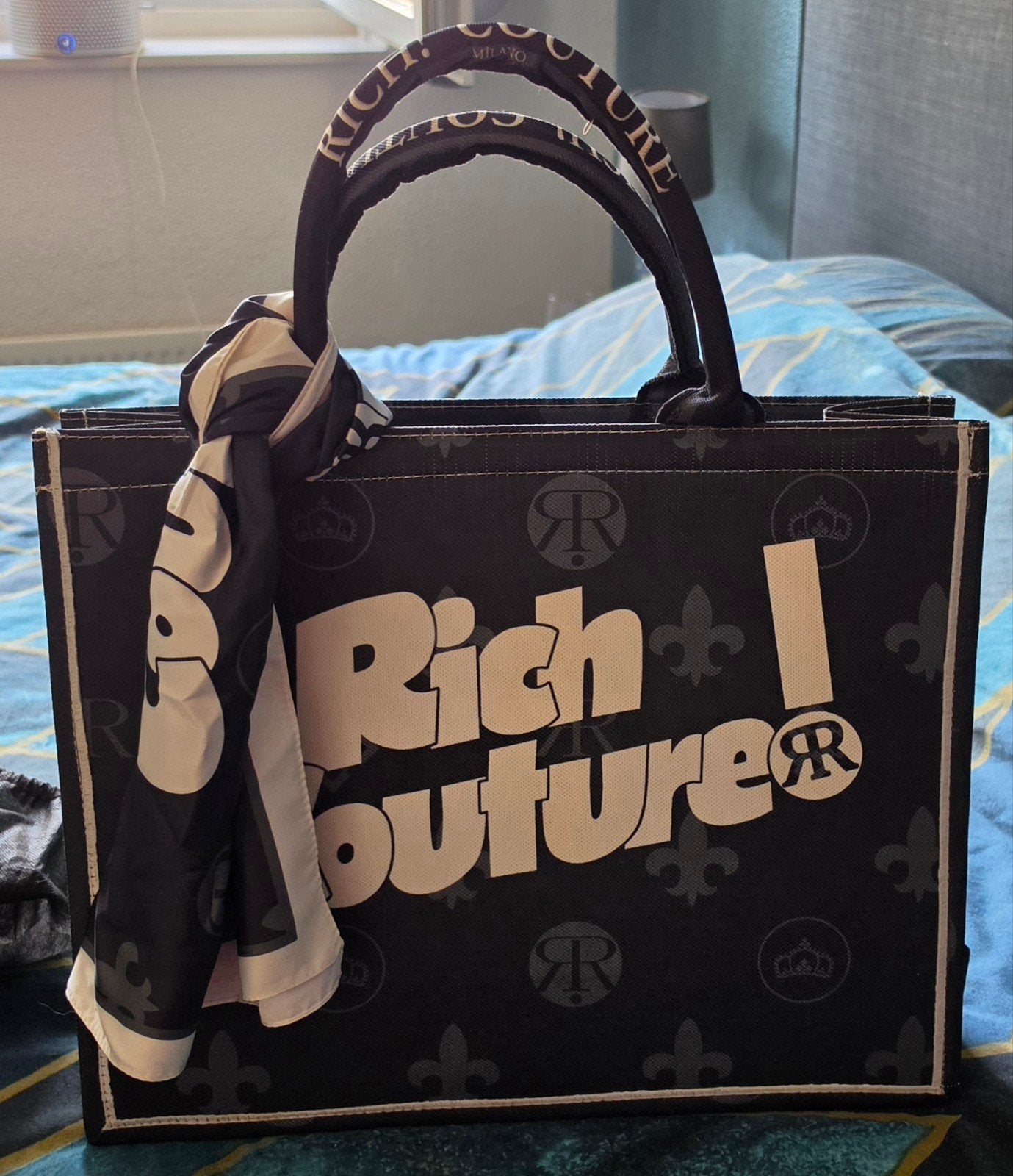 Nieuwe handtas van Rich Couture incl sjaaltje en stofzak., 30 cm of meer, Zwart, Ophalen of Verzenden, Nieuw