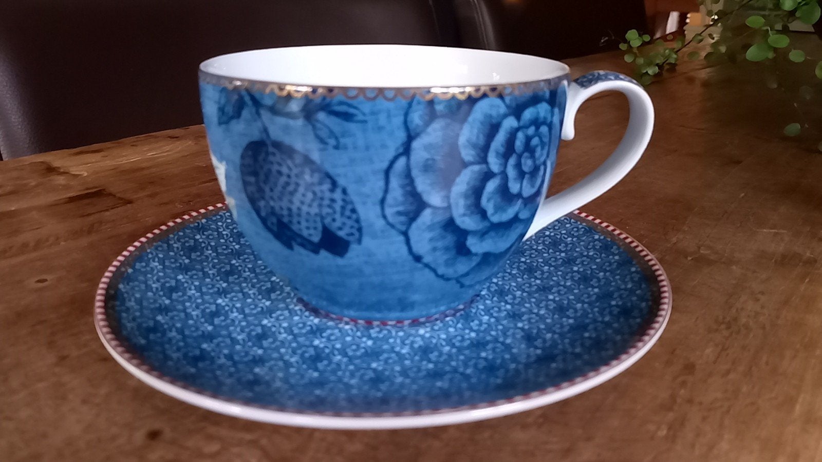 Pip Studio Spring to Life Kop en Schotel - Blauw, Nieuw, Ophalen of Verzenden, Overige stijlen, Kop(pen) en/of Schotel(s)