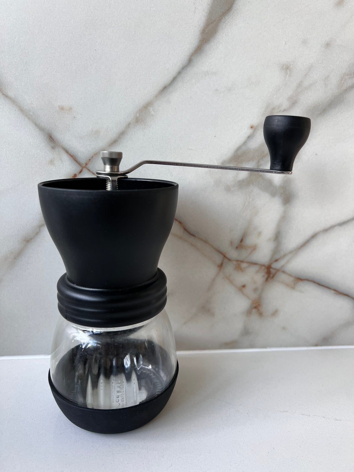 HARIO SKERTON HANDMATIG CERAMISCH KOFFIEMOLEN, Ophalen of Verzenden, Zo goed als nieuw, Overige merken, Koffiemolen