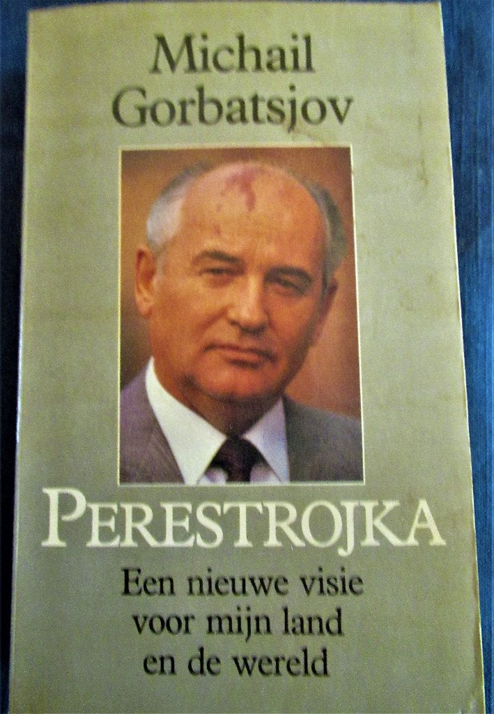 Michael Gorbatsjov Perestrojka, Europa, Ophalen of Verzenden, Zo goed als nieuw, Politiek en Staatkunde