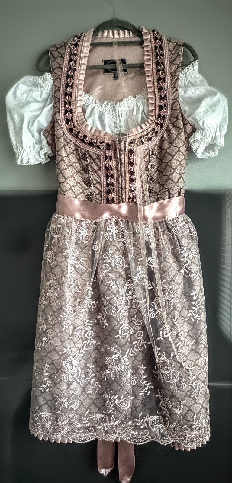 Dirndl, Kleding | Dames, Carnavalskleding en Feestkleding, Maat 46/48 (XL) of groter, Ophalen of Verzenden, Kleding, Overige thema's