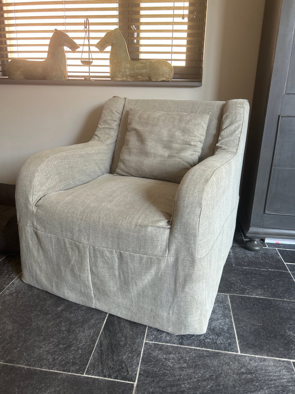 Comfortabele fauteuil met linnen hoes, Huis en Inrichting, Fauteuils, Ophalen, Gebruikt, Stof, 75 tot 100 cm