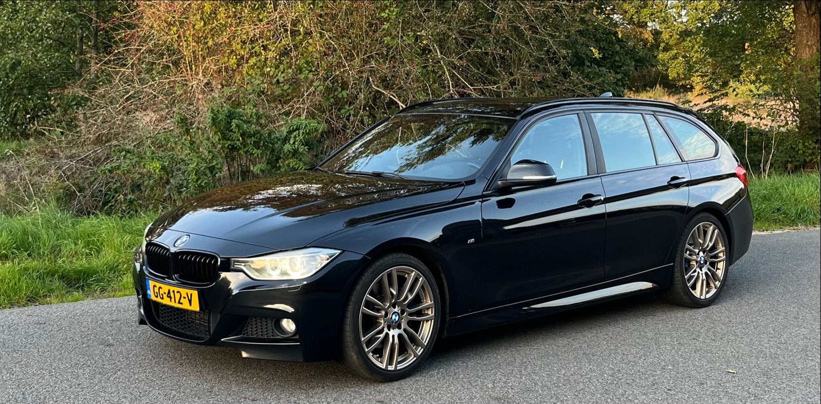 BMW 3-Serie 1.6 316I Touring 2015 Zwart M-pakket, Zwart, 4 cilinders, Alcantara, Zwart