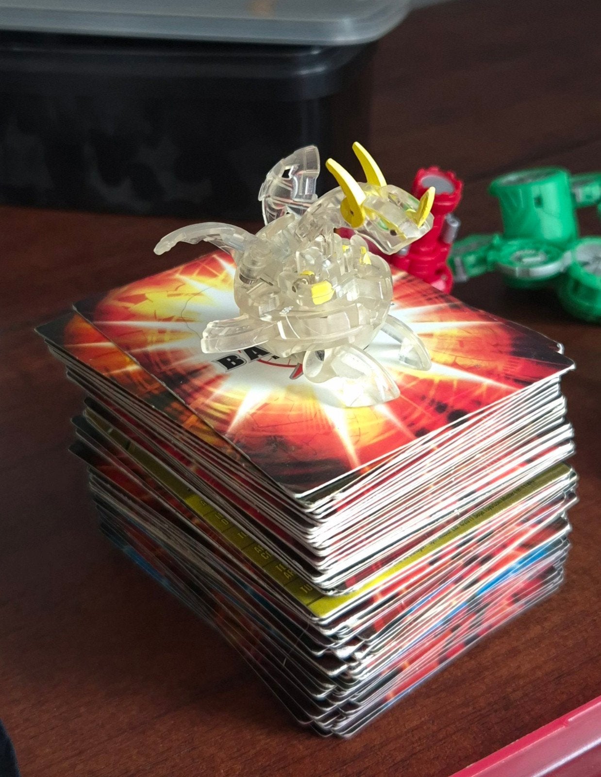 Crystal Dragonoid Bakugan 650G, Ophalen of Verzenden, Gebruikt, Meerdere kaarten