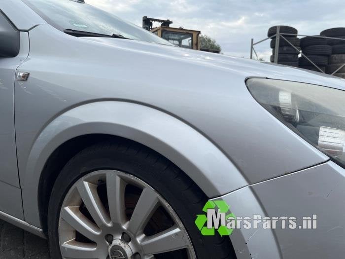 Scherm rechts-voor van een Opel Astra, Gebruikt, -, -, Opel