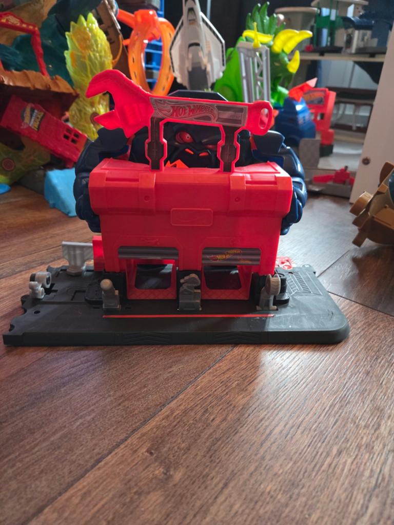 Hot Wheels City - Razende Gorilla Garage-aanval Speelset, Ophalen, Zo goed als nieuw, Jongen of Meisje
