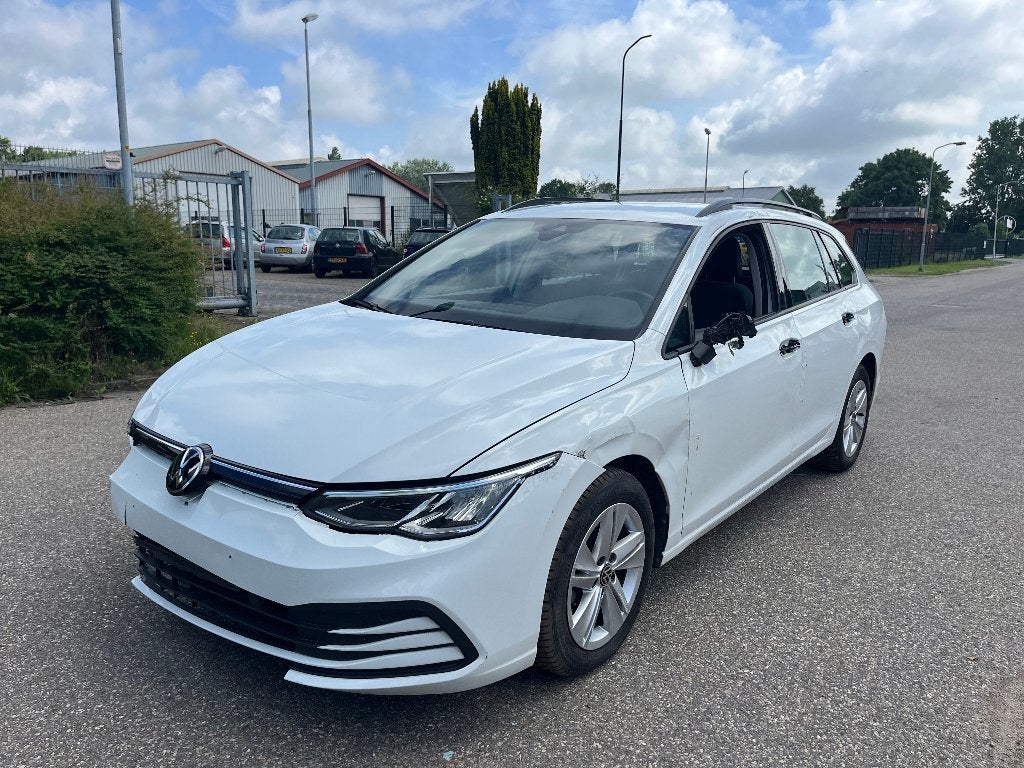 Volkswagen Golf 8 Variant 1.0 eTSI 2021 | Schade, Volkswagen, Wit, Stationwagon, 999 cc